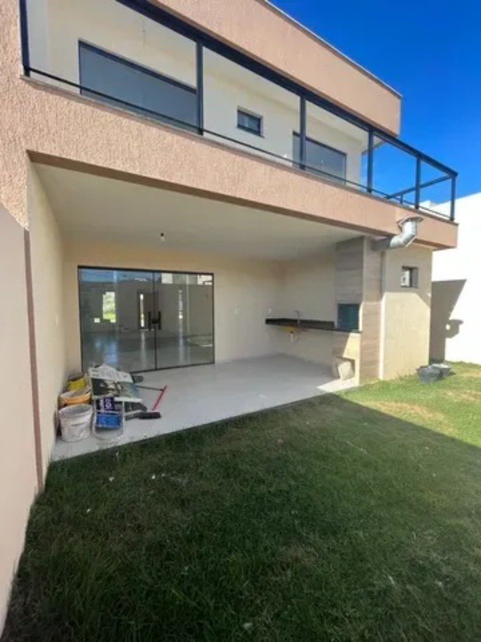 Casa de Condomínio à venda com 4 quartos, 197m² - Foto 1