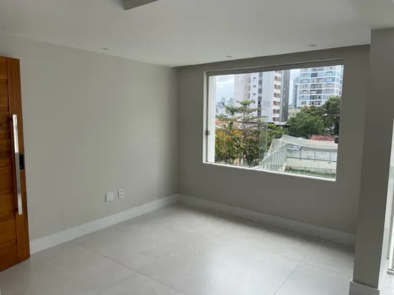 Apartamento à venda com 3 quartos, 143m² - Foto 4