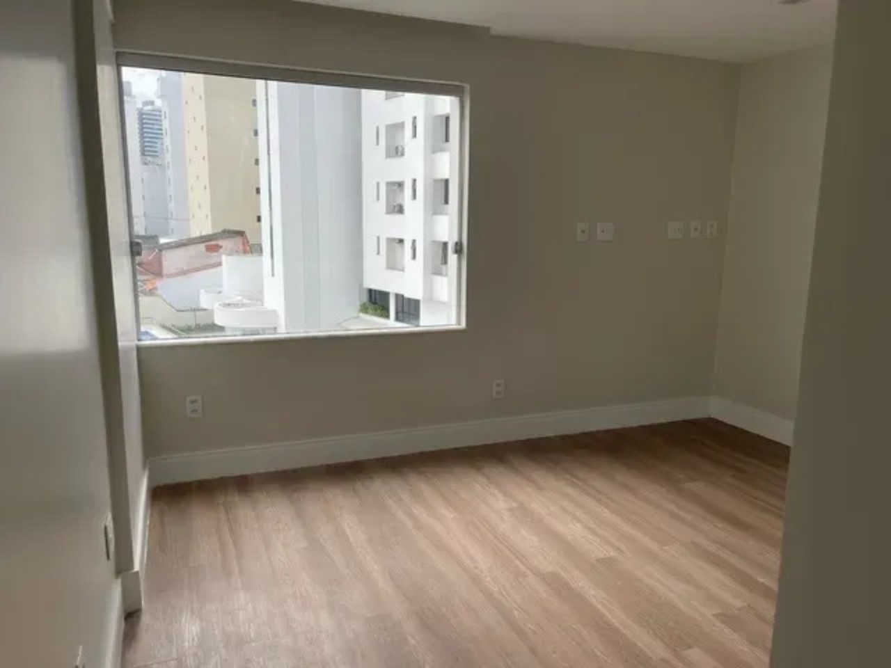 Apartamento à venda com 3 quartos, 143m² - Foto 7