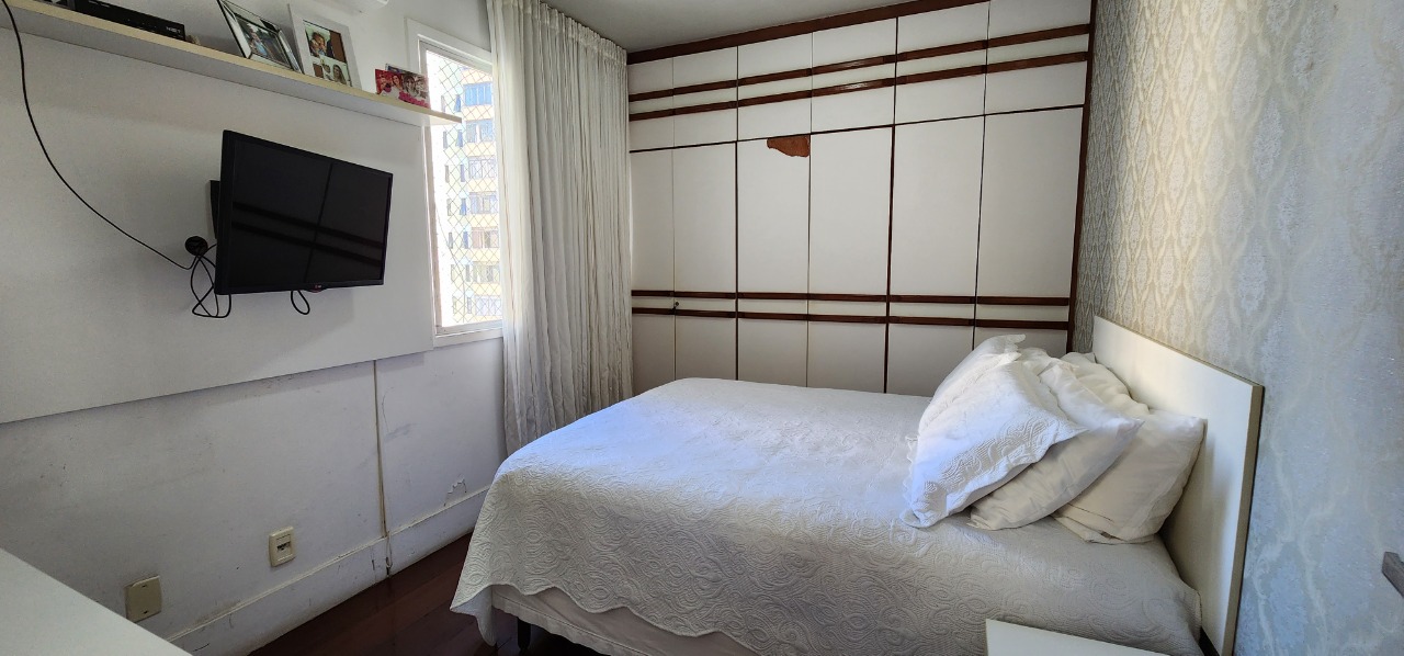 Apartamento à venda com 3 quartos, 140m² - Foto 6