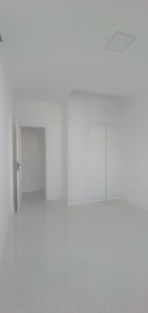 Apartamento para alugar com 3 quartos, 130m² - Foto 6