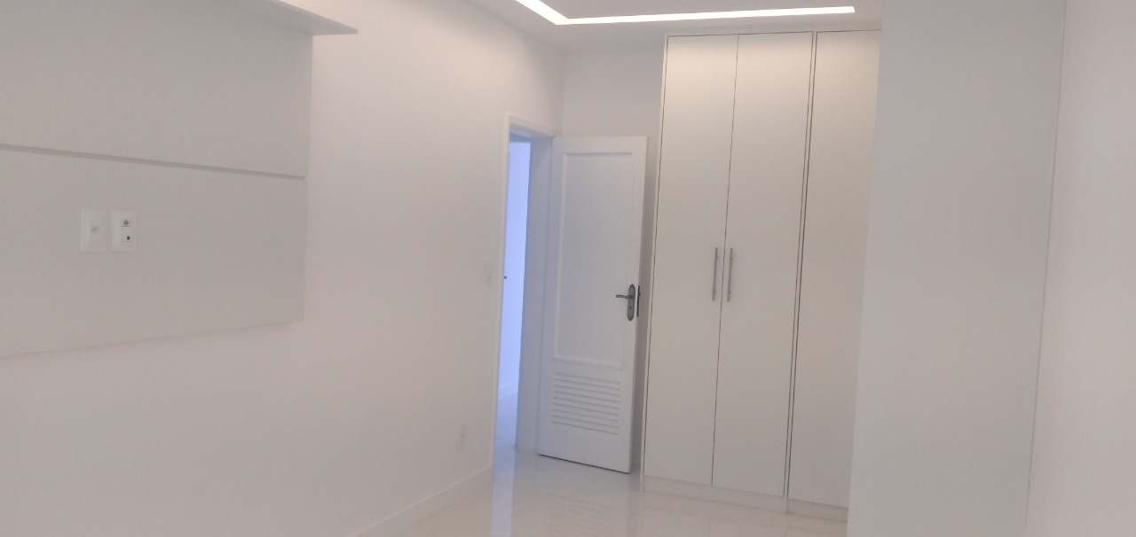 Apartamento para alugar com 3 quartos, 130m² - Foto 7