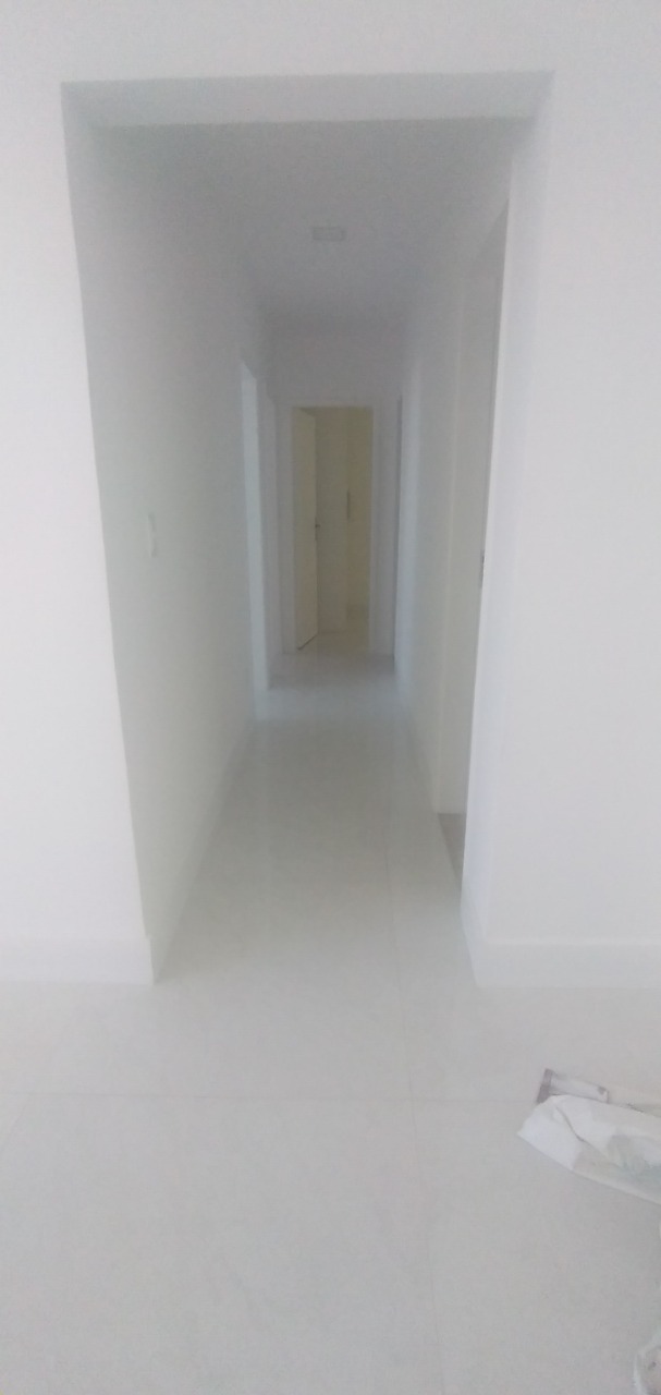 Apartamento para alugar com 3 quartos, 130m² - Foto 4