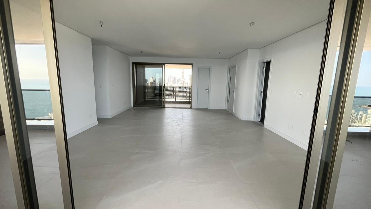 Apartamento à venda com 4 quartos, 210m² - Foto 7