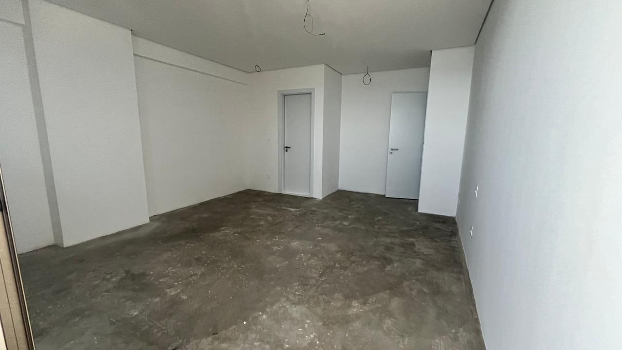 Apartamento à venda com 4 quartos, 210m² - Foto 12