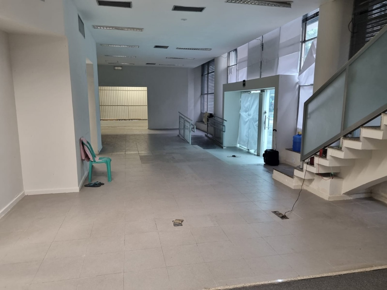 Loja-Salão para alugar, 700m² - Foto 2