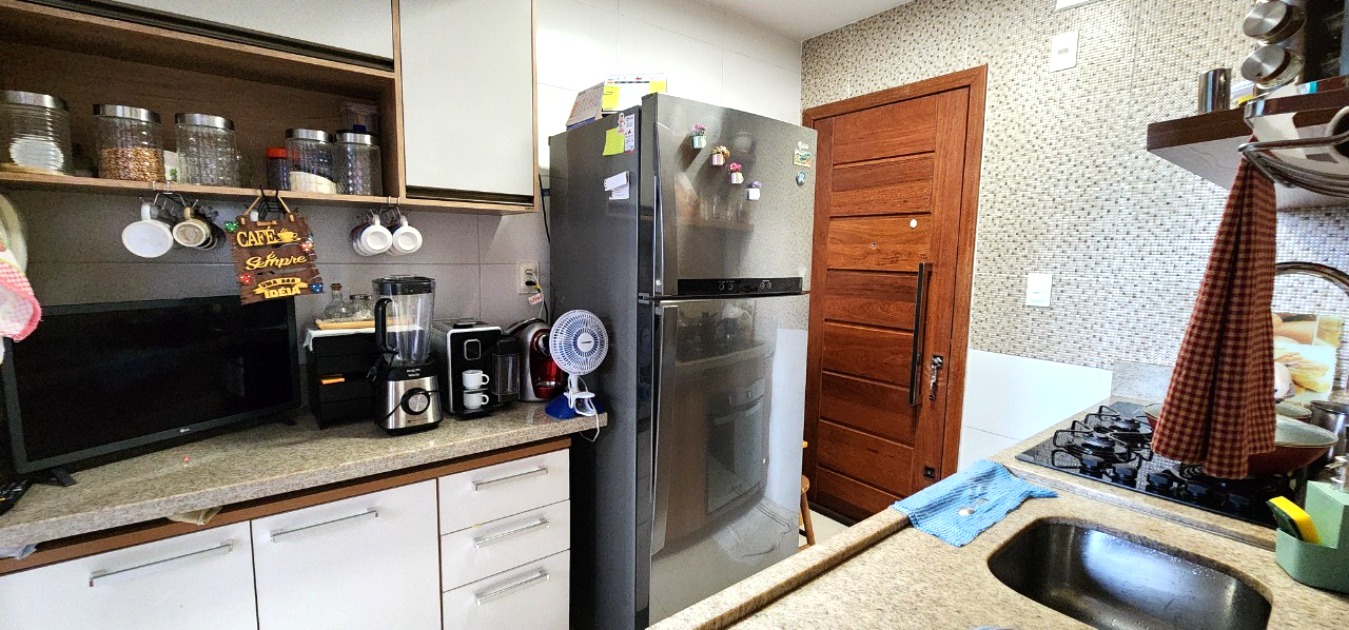 Apartamento à venda com 2 quartos, 80m² - Foto 17