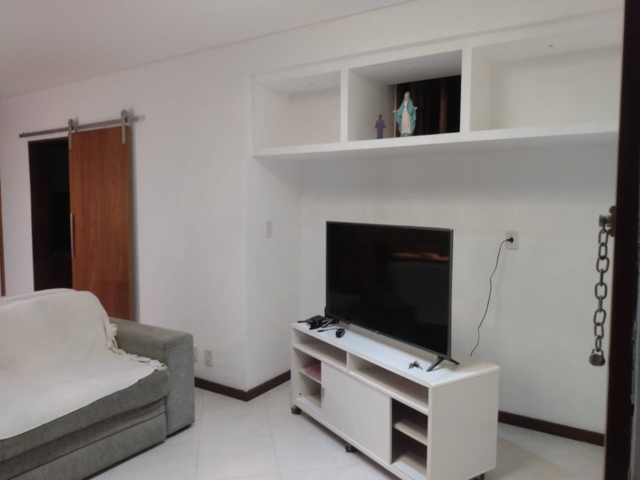 Apartamento à venda com 3 quartos, 100m² - Foto 3