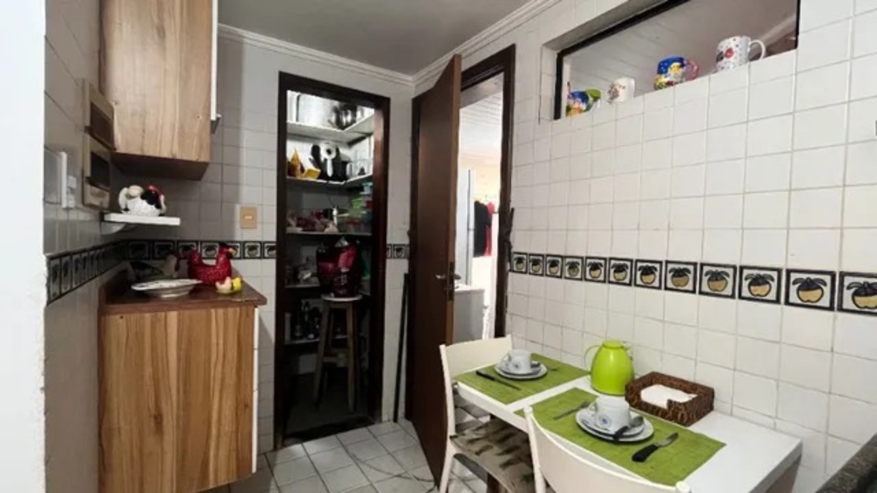 Casa de Condomínio à venda com 3 quartos, 225m² - Foto 17