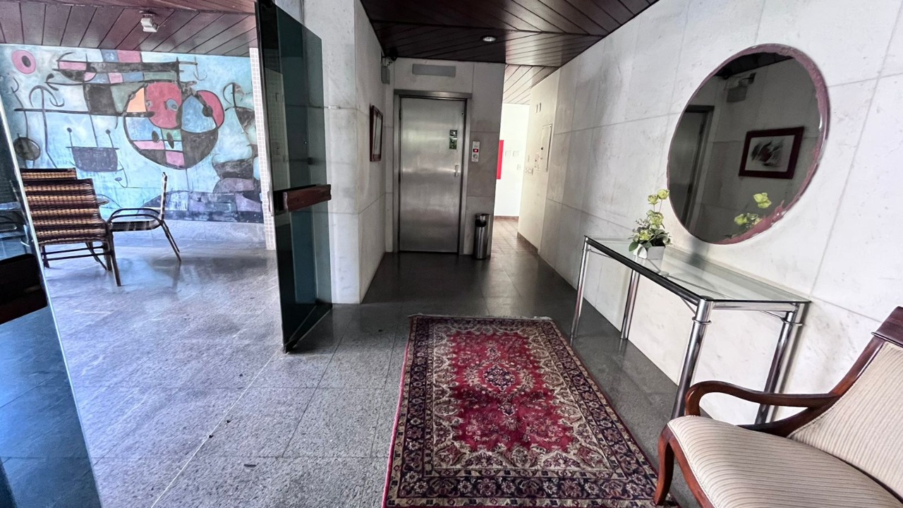 Apartamento à venda com 4 quartos, 234m² - Foto 17