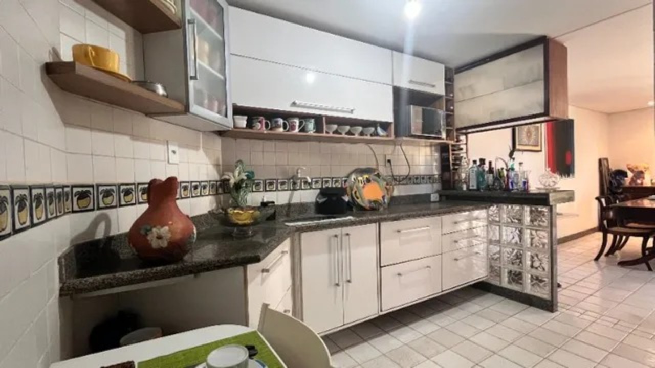 Casa de Condomínio à venda com 3 quartos, 225m² - Foto 15