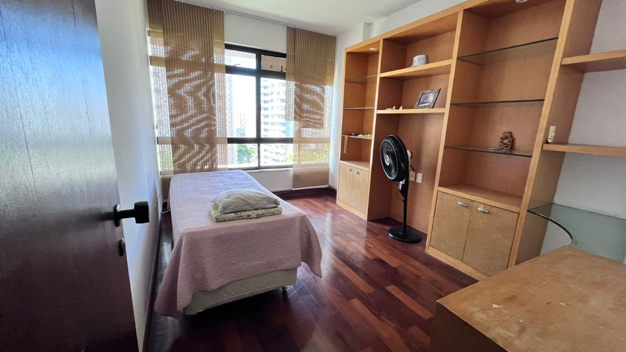 Apartamento à venda com 4 quartos, 234m² - Foto 10