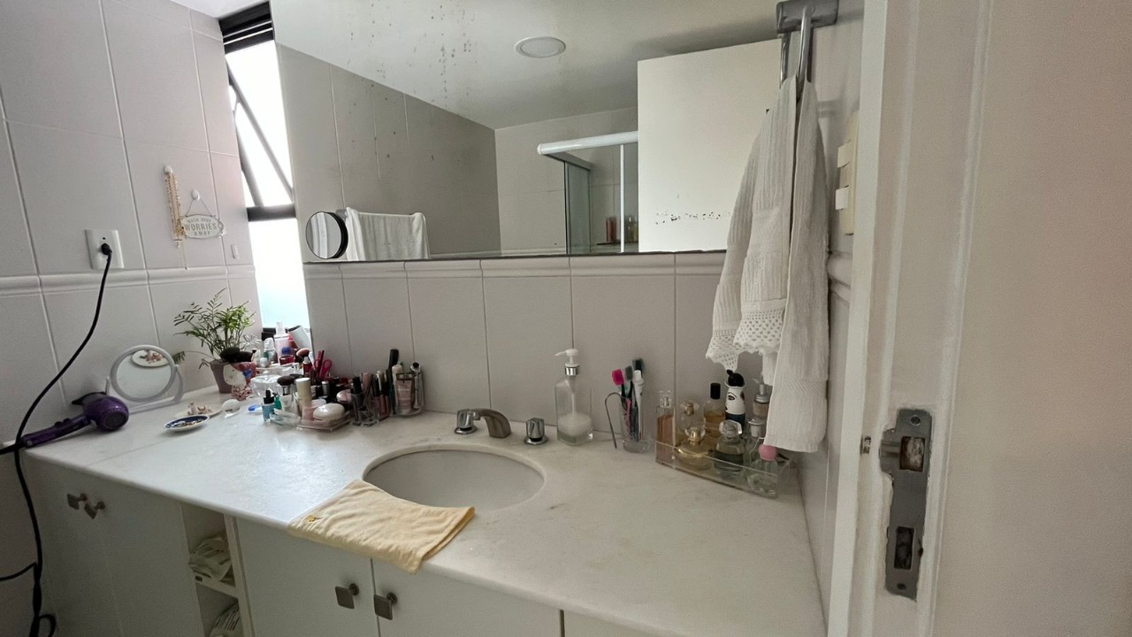 Apartamento à venda com 3 quartos, 183m² - Foto 10