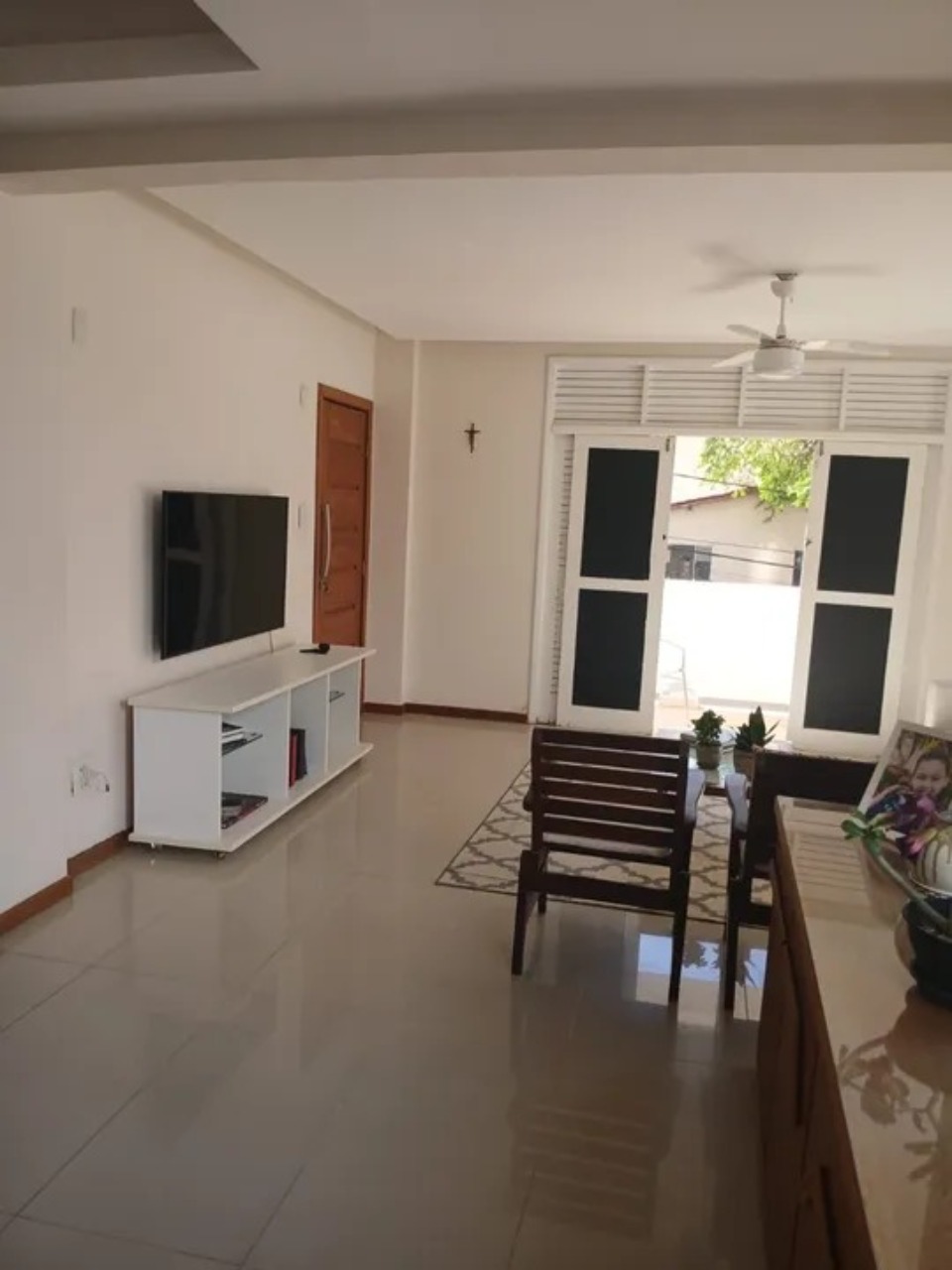 Apartamento à venda com 4 quartos, 200m² - Foto 1