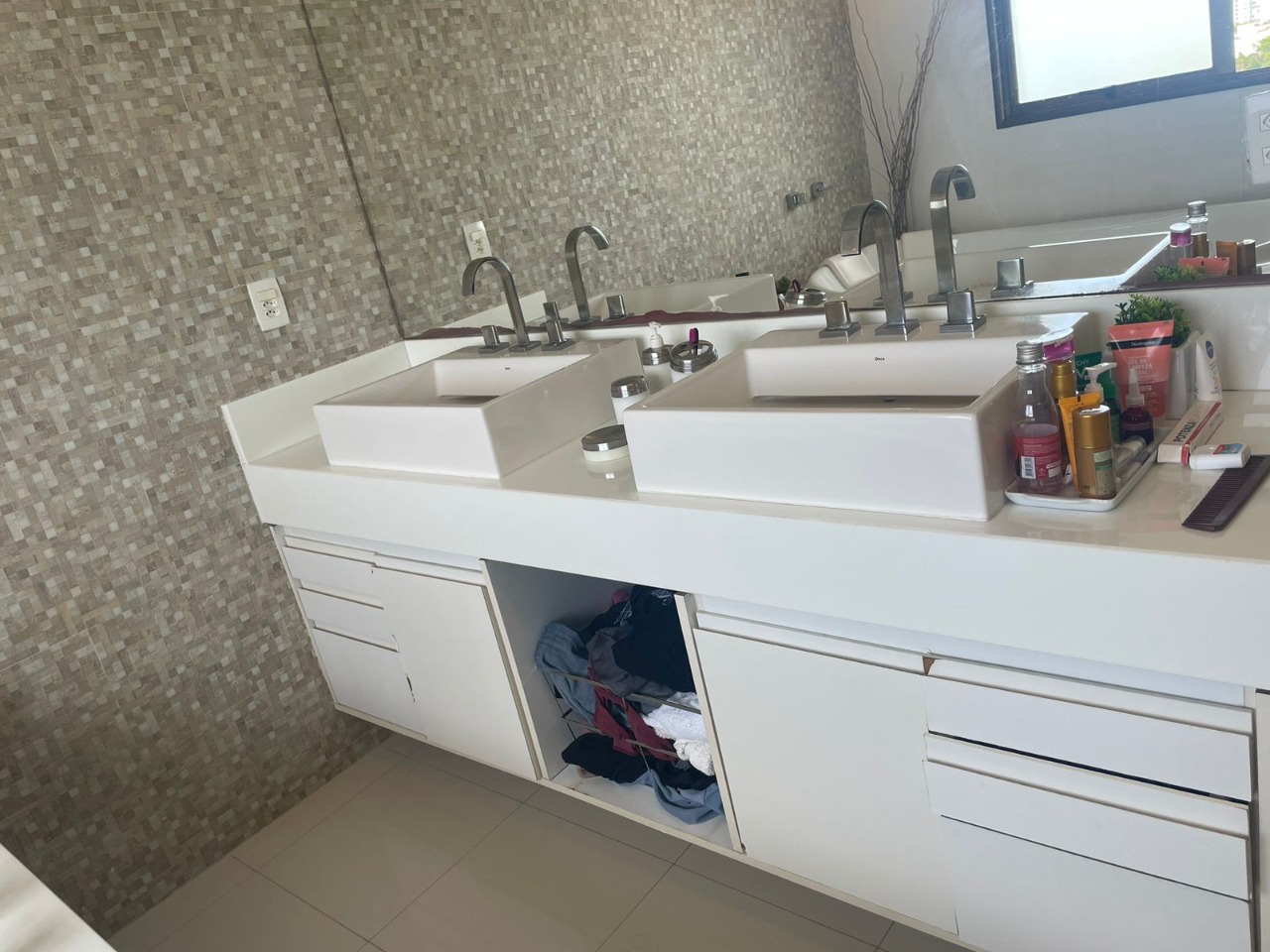 Apartamento à venda com 4 quartos, 196m² - Foto 12