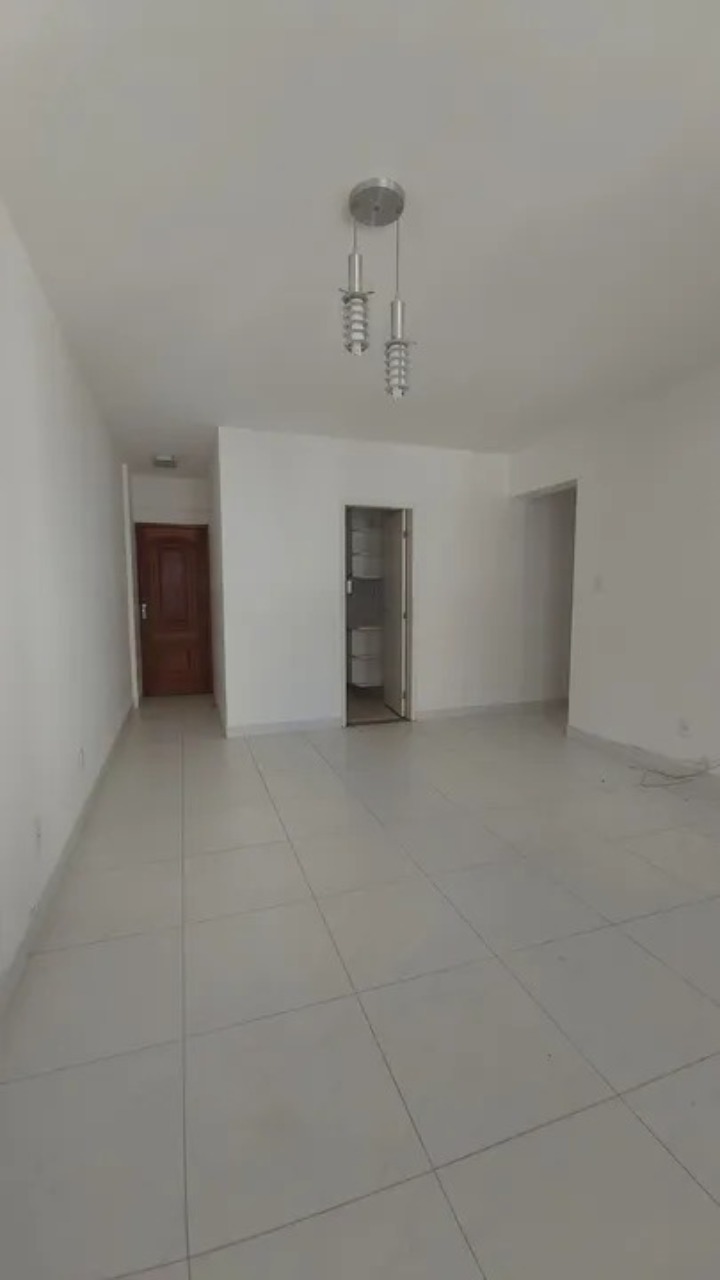 Apartamento para alugar com 3 quartos, 75m² - Foto 1