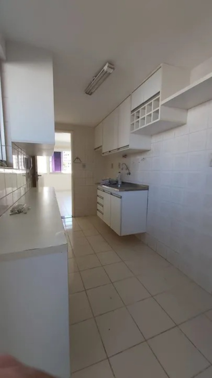 Apartamento para alugar com 3 quartos, 75m² - Foto 9