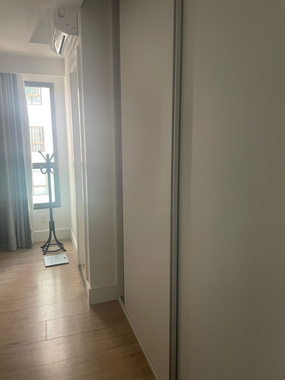 Apartamento à venda com 4 quartos, 196m² - Foto 18