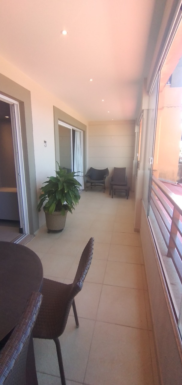 Apartamento para alugar com 2 quartos, 86m² - Foto 4