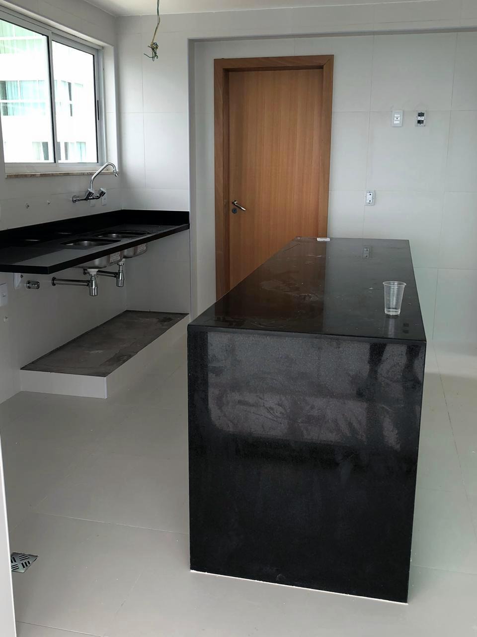 Apartamento à venda com 4 quartos, 278m² - Foto 9