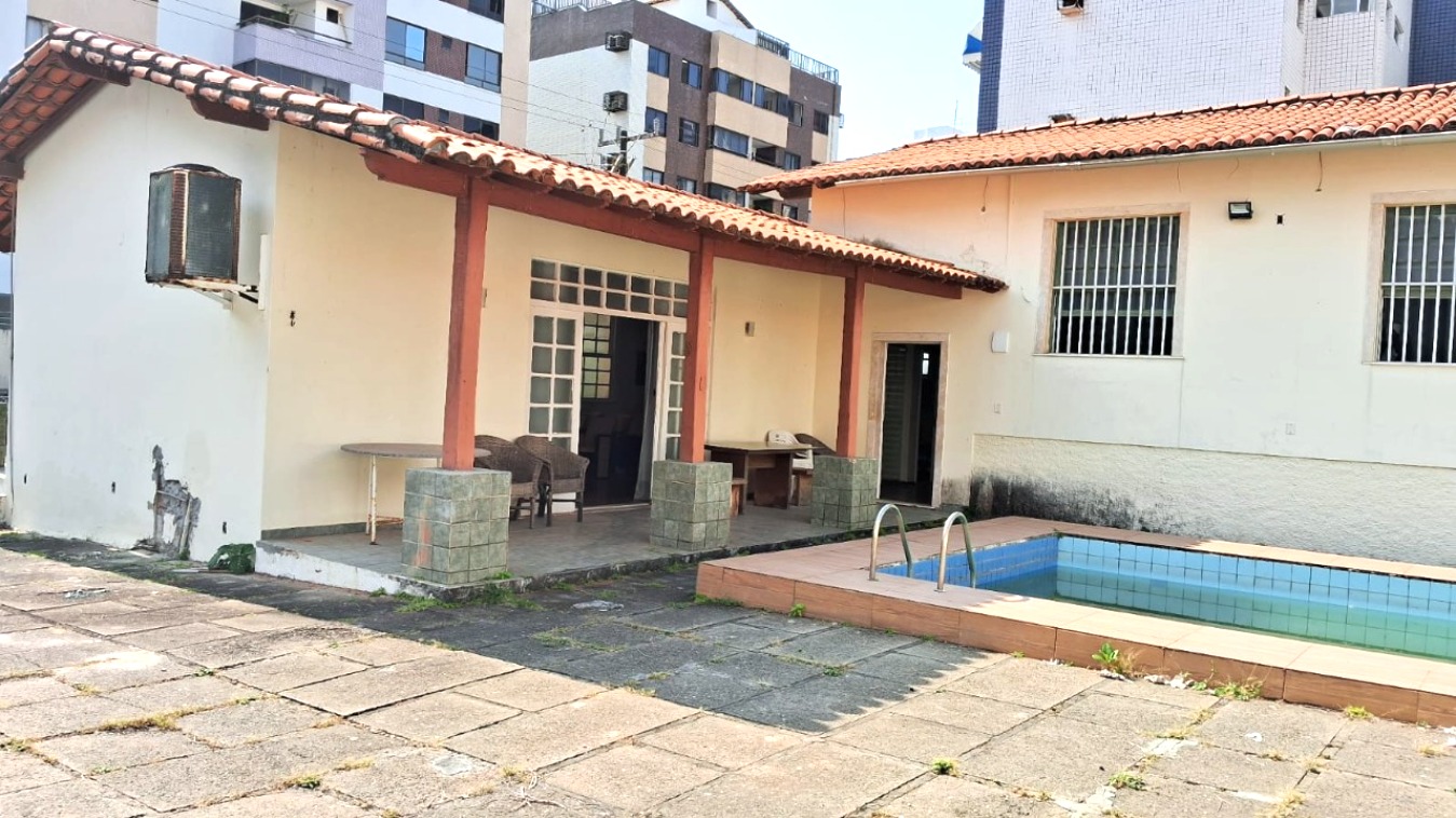 Prédio Inteiro para alugar com 3 quartos, 265m² - Foto 1