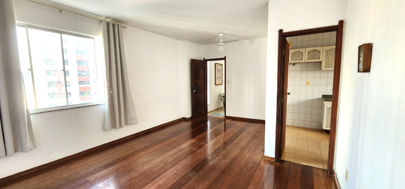 Apartamento à venda com 2 quartos, 83m² - Foto 2