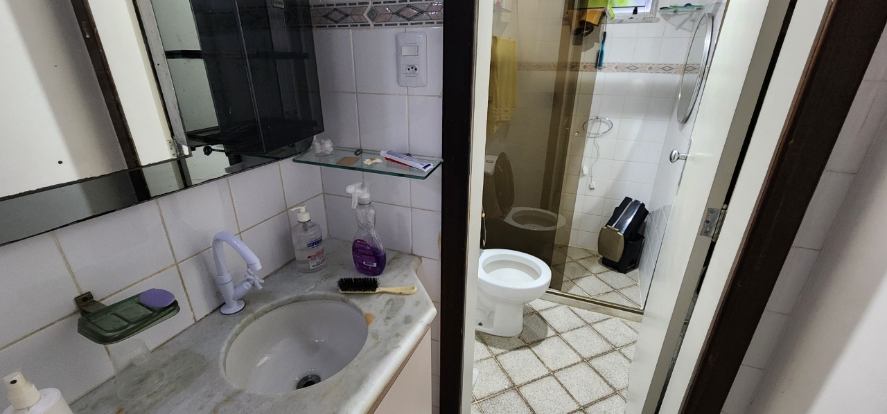 Apartamento à venda com 3 quartos, 75m² - Foto 4