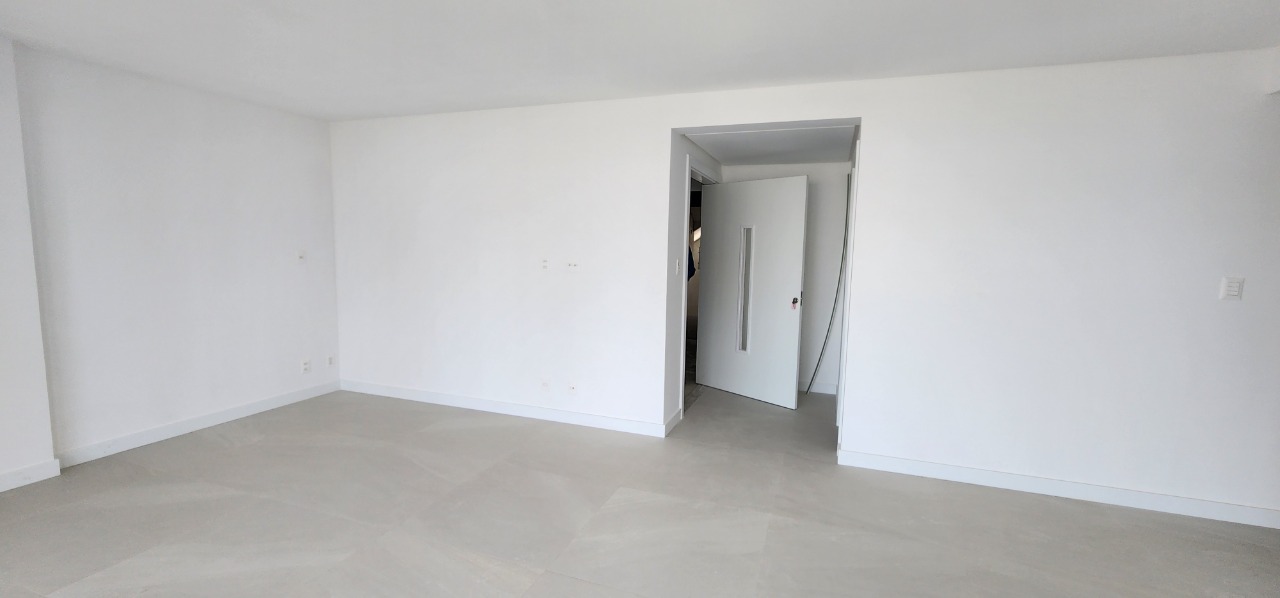 Apartamento à venda com 4 quartos, 173m² - Foto 5