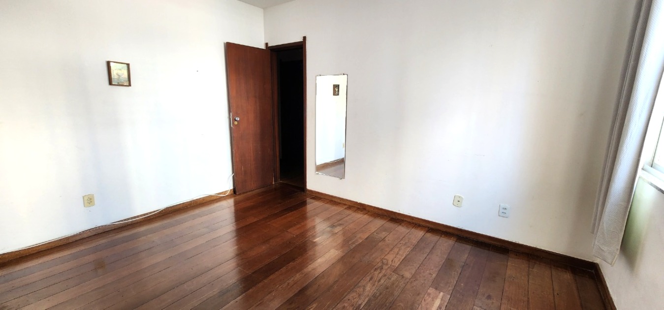 Apartamento à venda com 2 quartos, 83m² - Foto 3