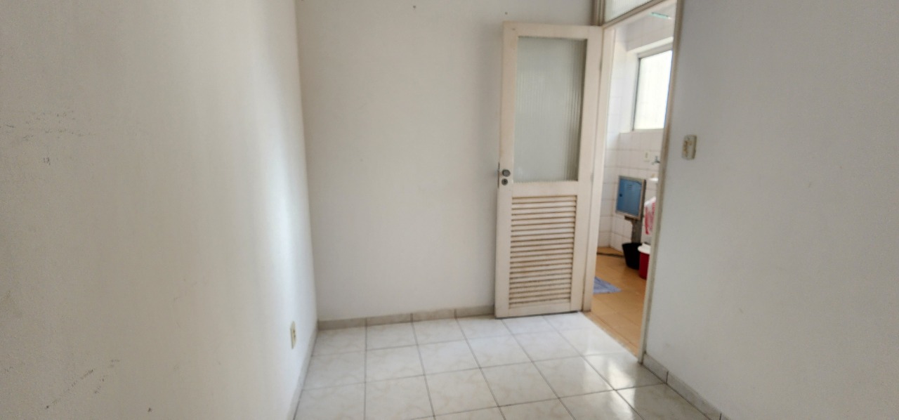 Apartamento à venda com 2 quartos, 83m² - Foto 11