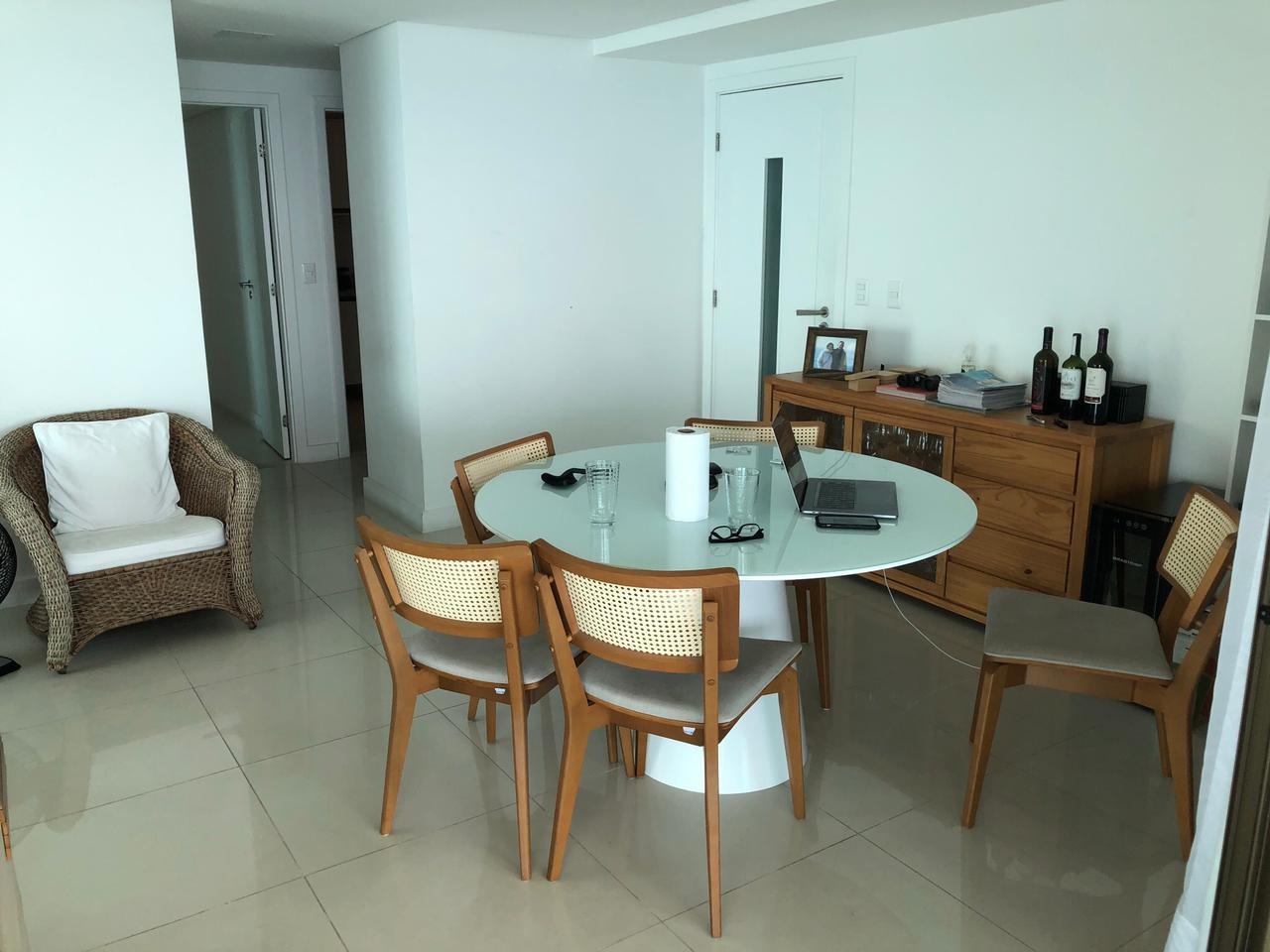 Apartamento para alugar com 4 quartos, 232m² - Foto 10