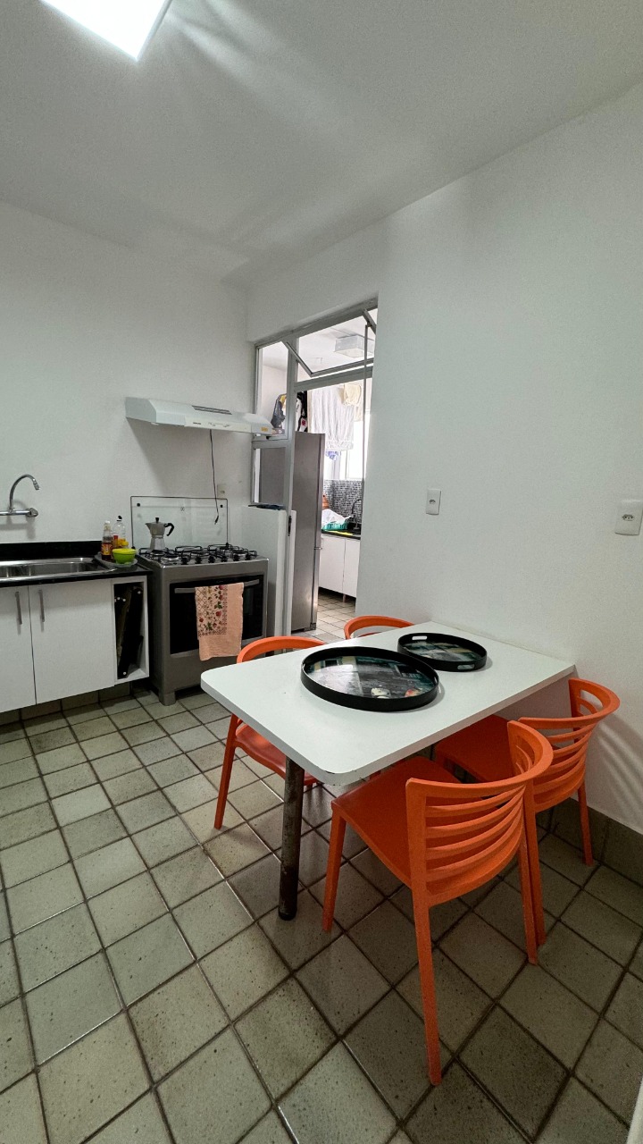 Apartamento à venda com 3 quartos, 140m² - Foto 27