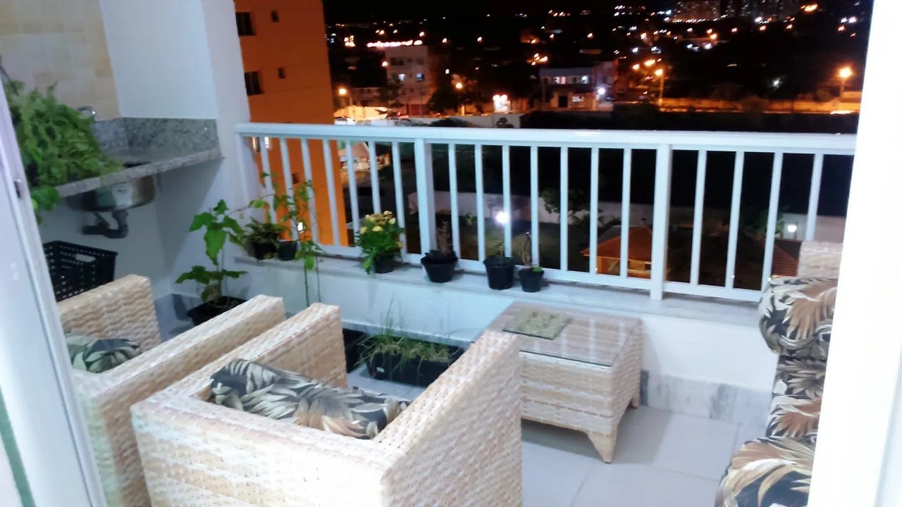 Apartamento à venda com 3 quartos, 85m² - Foto 1