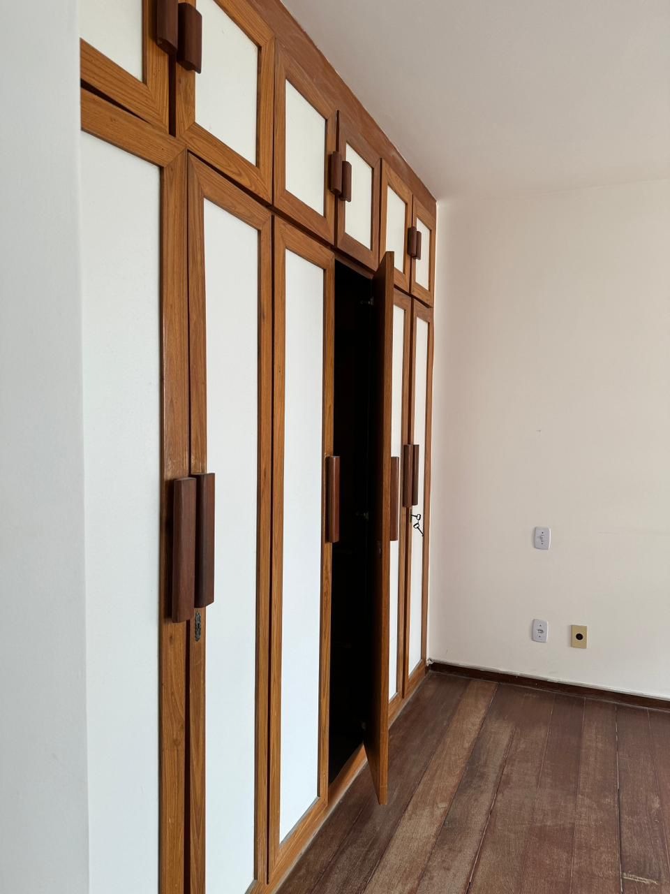 Apartamento à venda com 4 quartos, 230m² - Foto 13