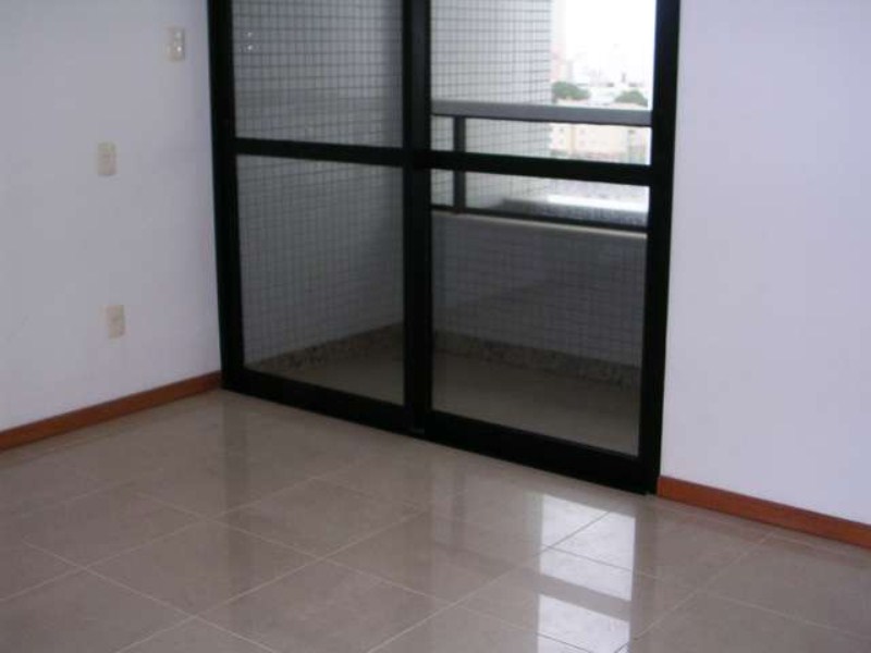 Apartamento à venda com 4 quartos, 175m² - Foto 10