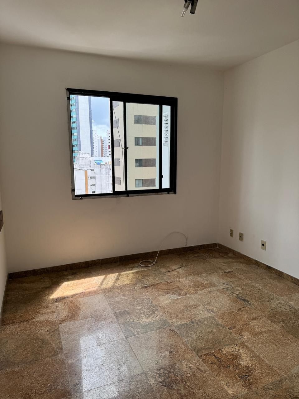 Apartamento à venda com 4 quartos, 230m² - Foto 11