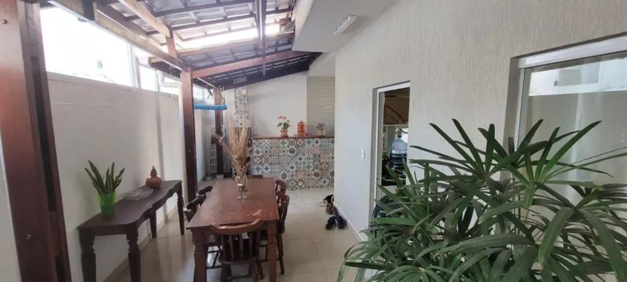 Casa de Condomínio à venda com 4 quartos, 200m² - Foto 5