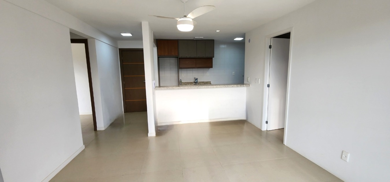 Apartamento para alugar com 2 quartos, 90m² - Foto 4