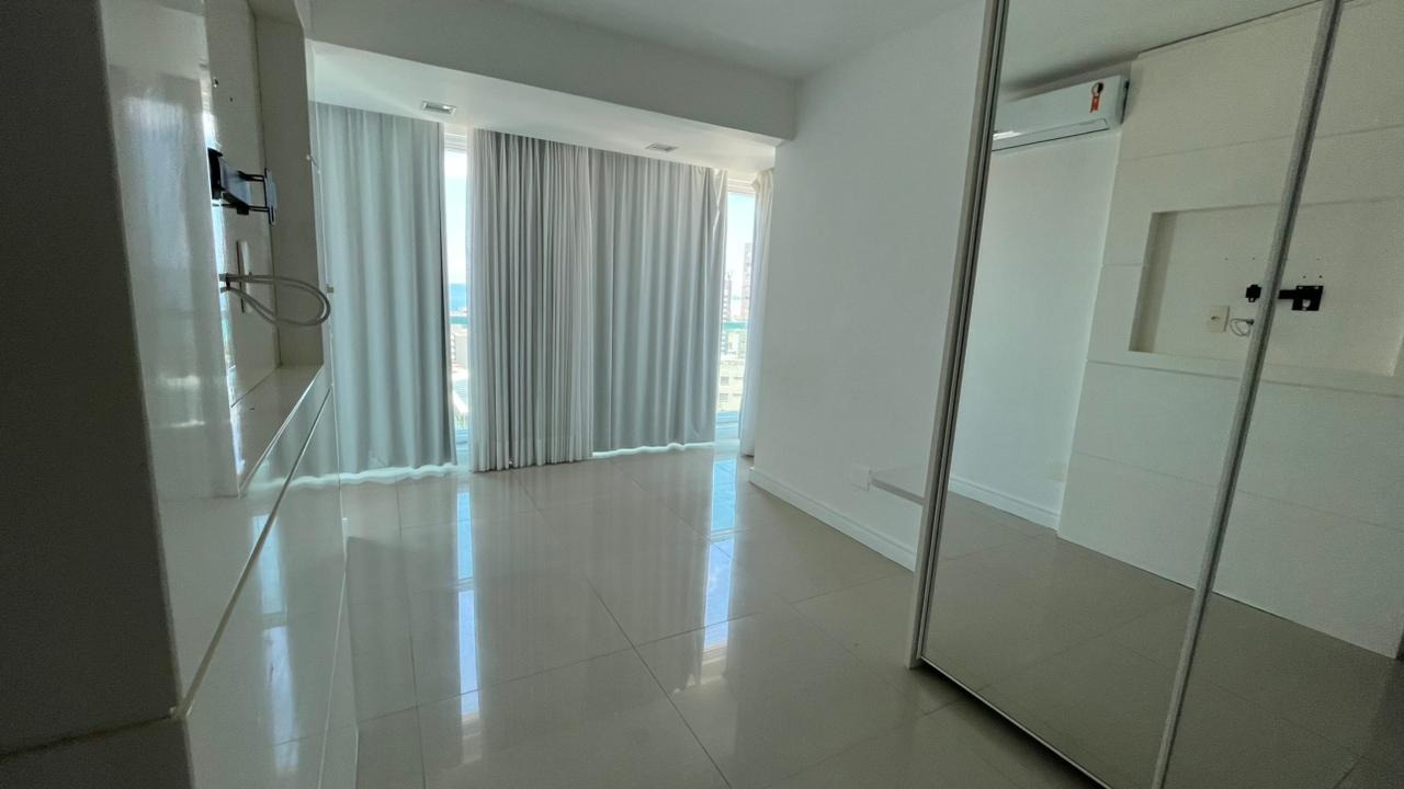 Apartamento à venda com 4 quartos, 182m² - Foto 13