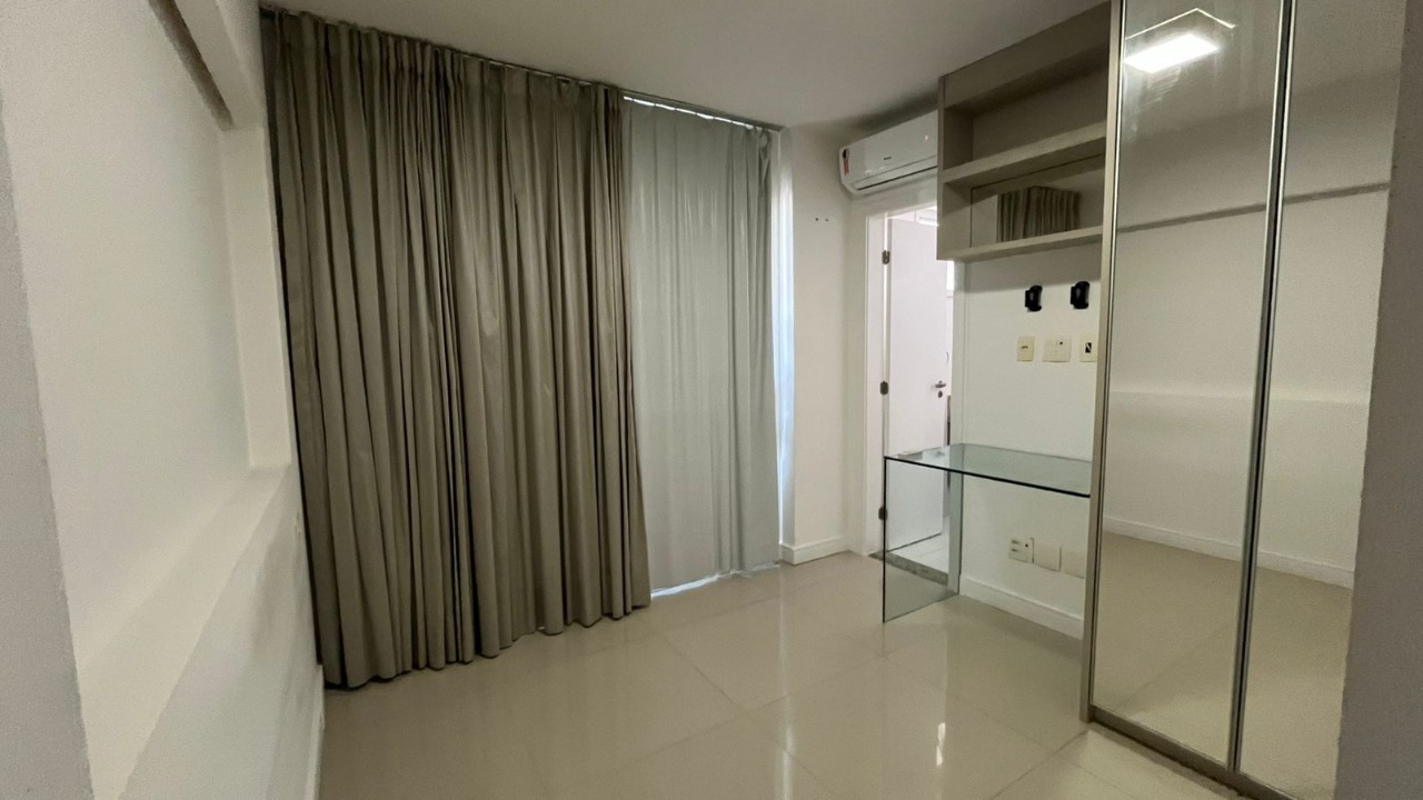 Apartamento à venda com 4 quartos, 182m² - Foto 9