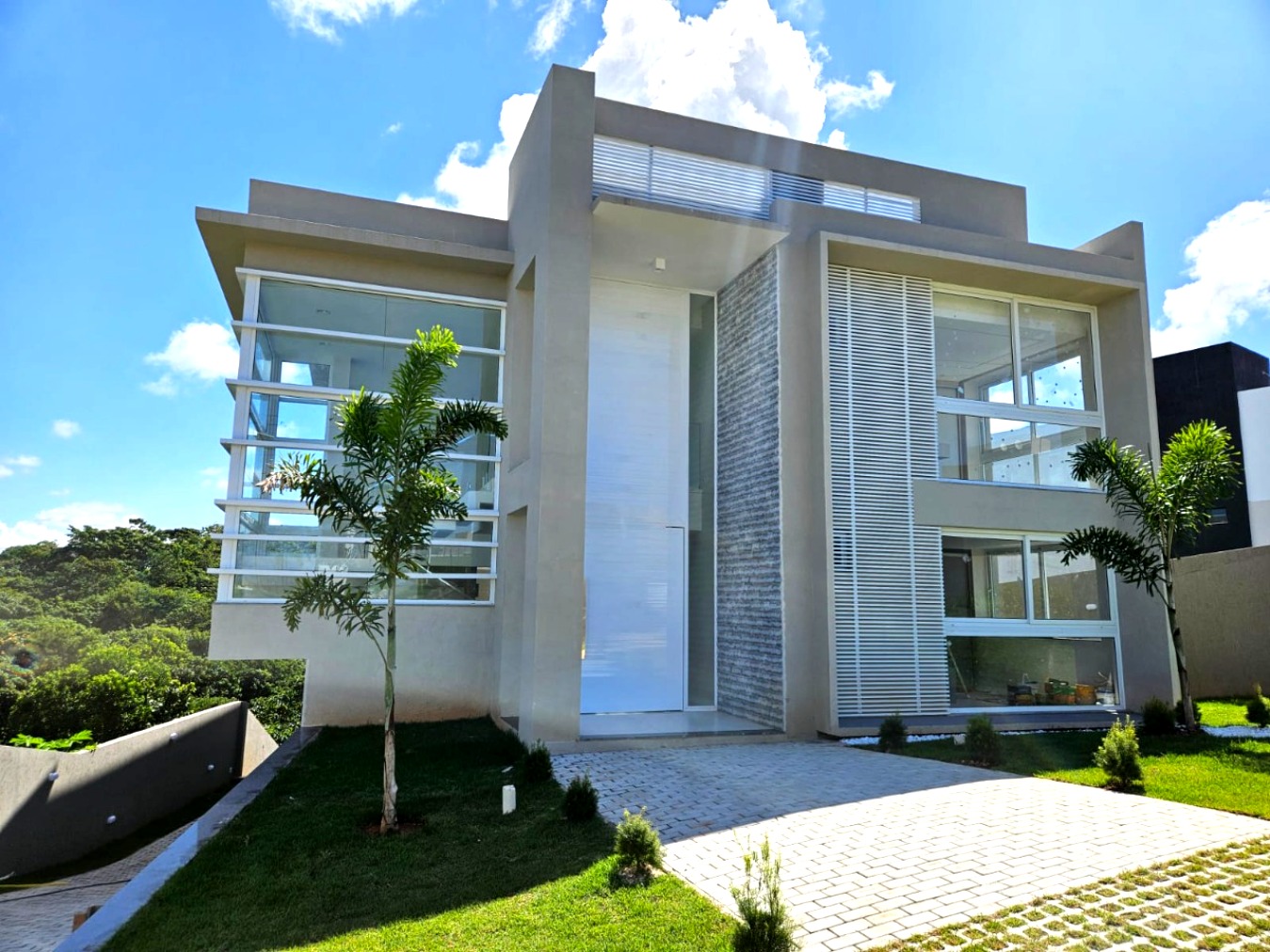 Casa de Condomínio à venda com 7 quartos, 480m² - Foto 2