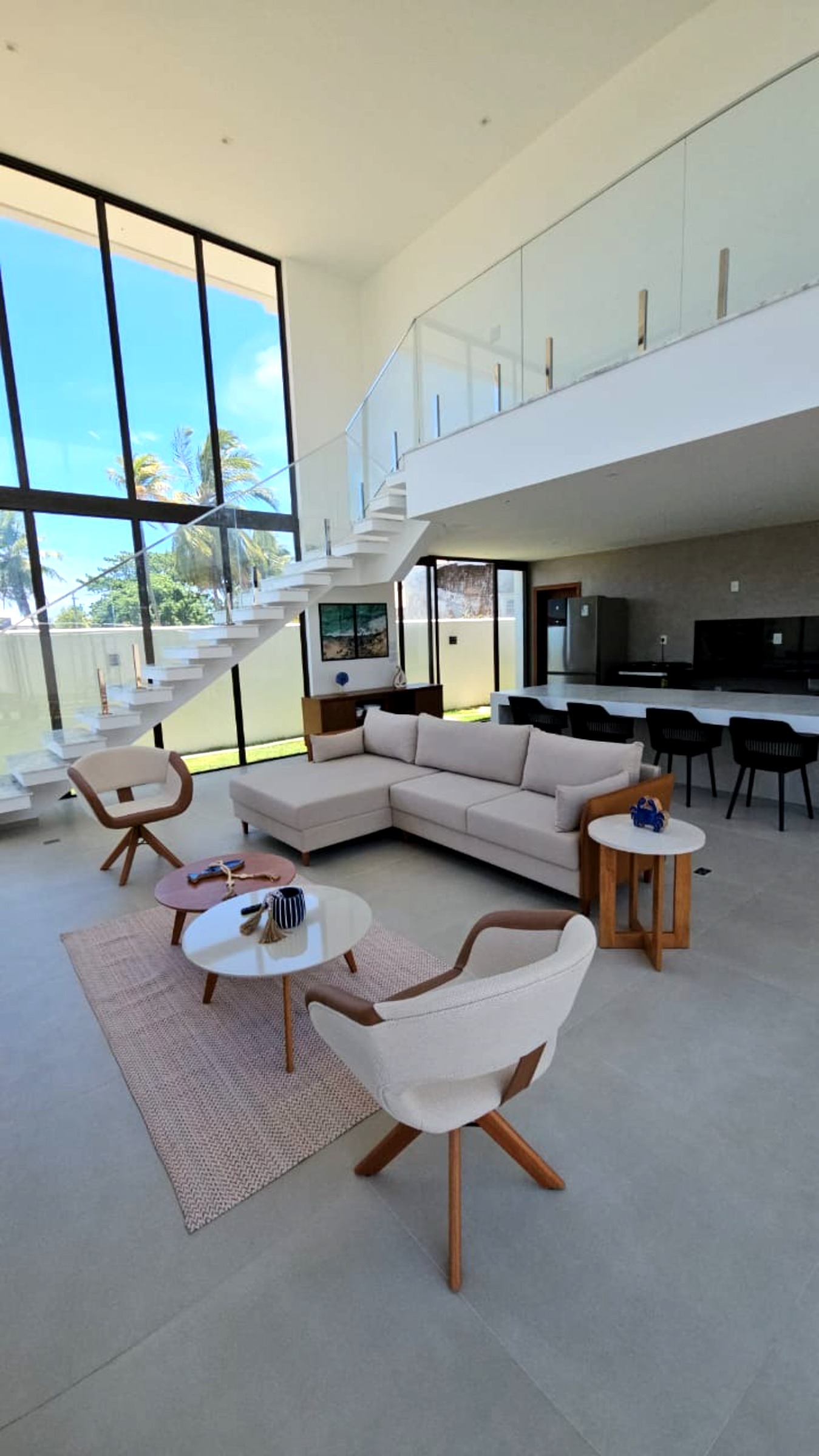 Casa de Condomínio à venda com 8 quartos, 422m² - Foto 1