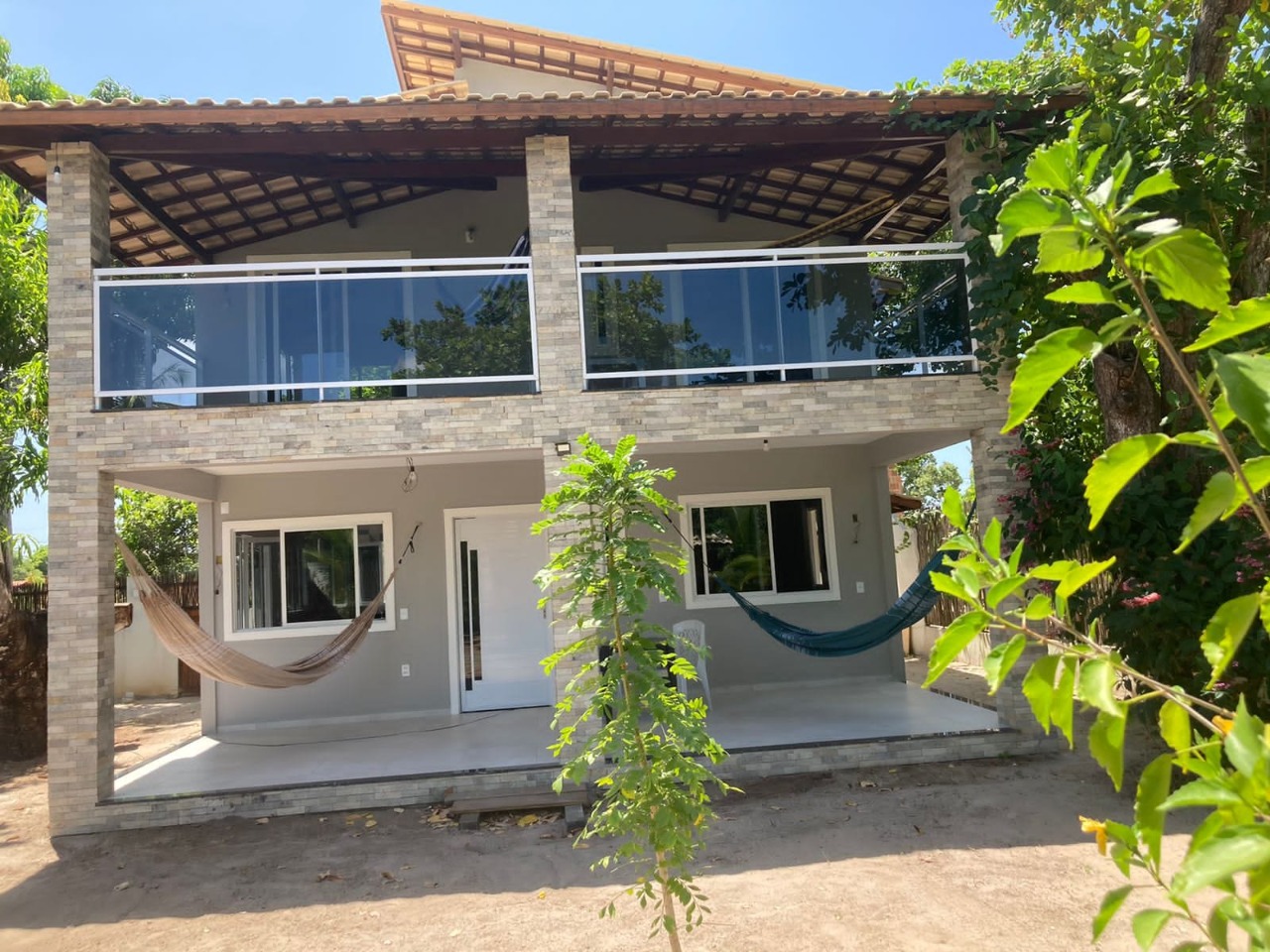 Casa à venda com 2 quartos, 140m² - Foto 2