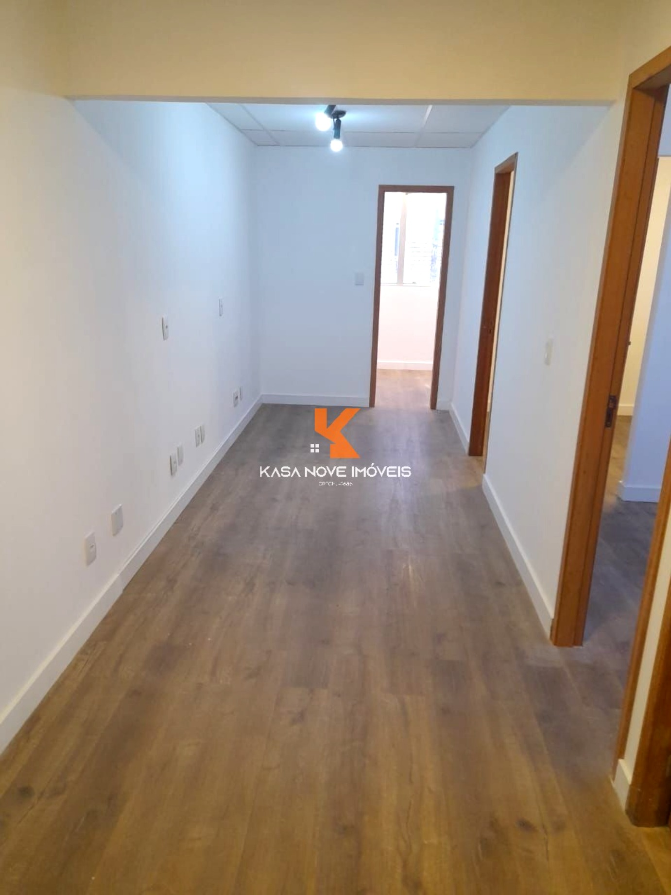 Conjunto Comercial-Sala para alugar, 51m² - Foto 2