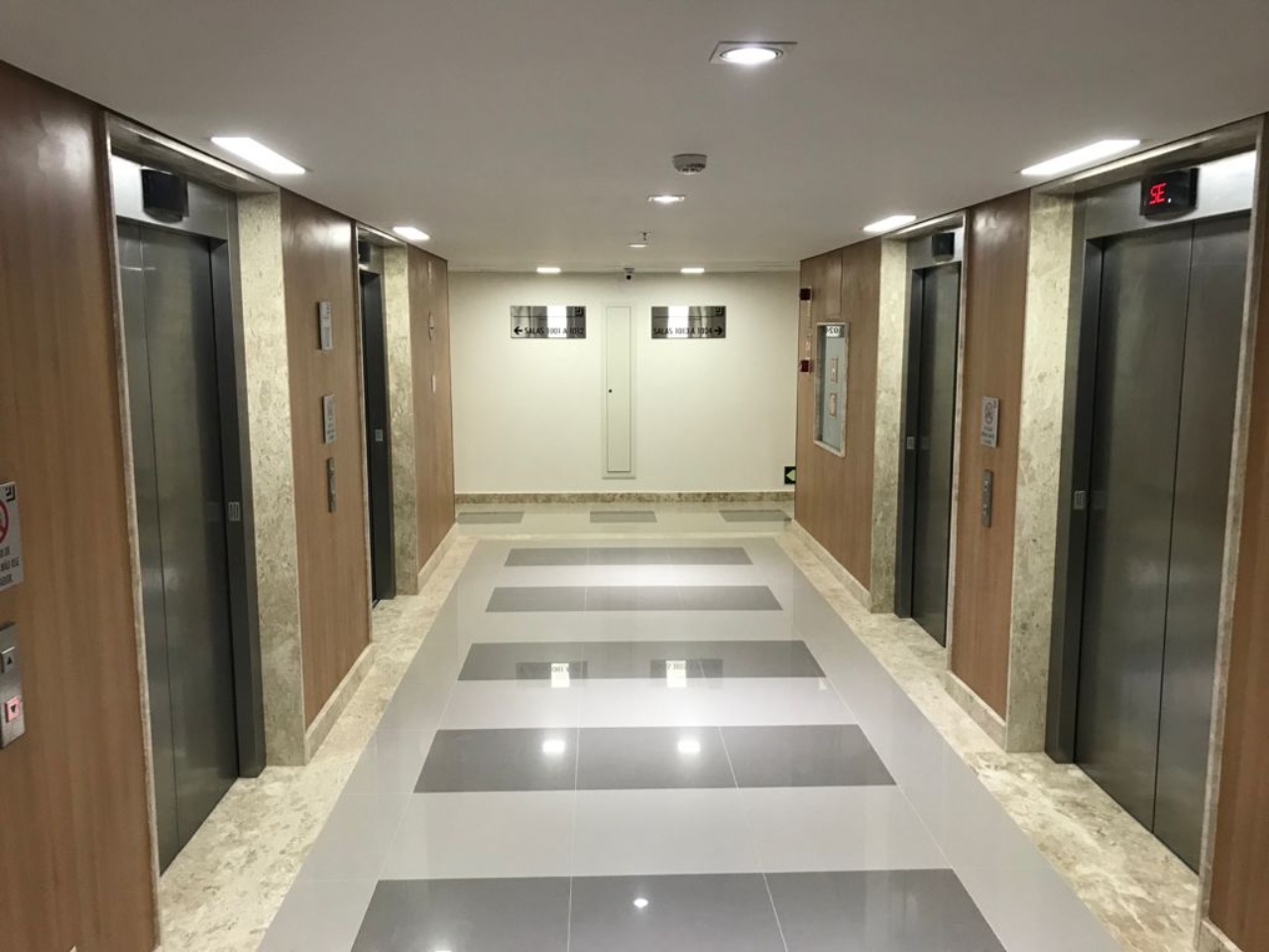 Conjunto Comercial-Sala à venda com 4 quartos, 27m² - Foto 6