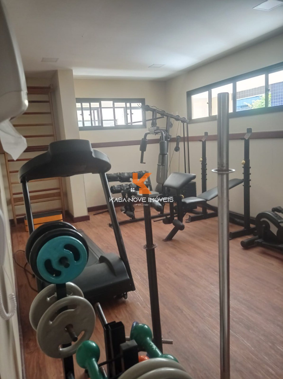 Apartamento à venda com 2 quartos, 70m² - Foto 9
