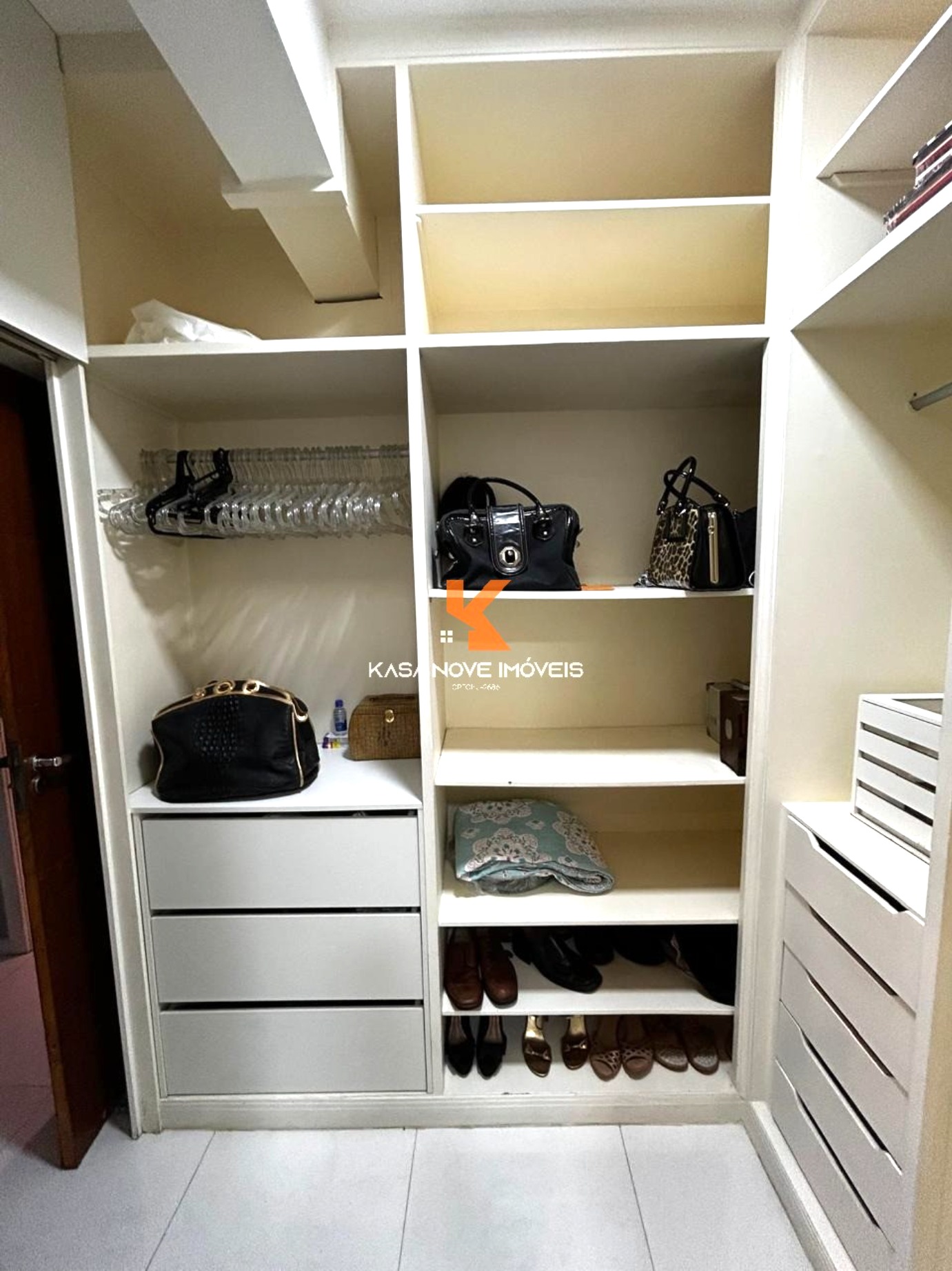 Apartamento à venda com 4 quartos, 187m² - Foto 39