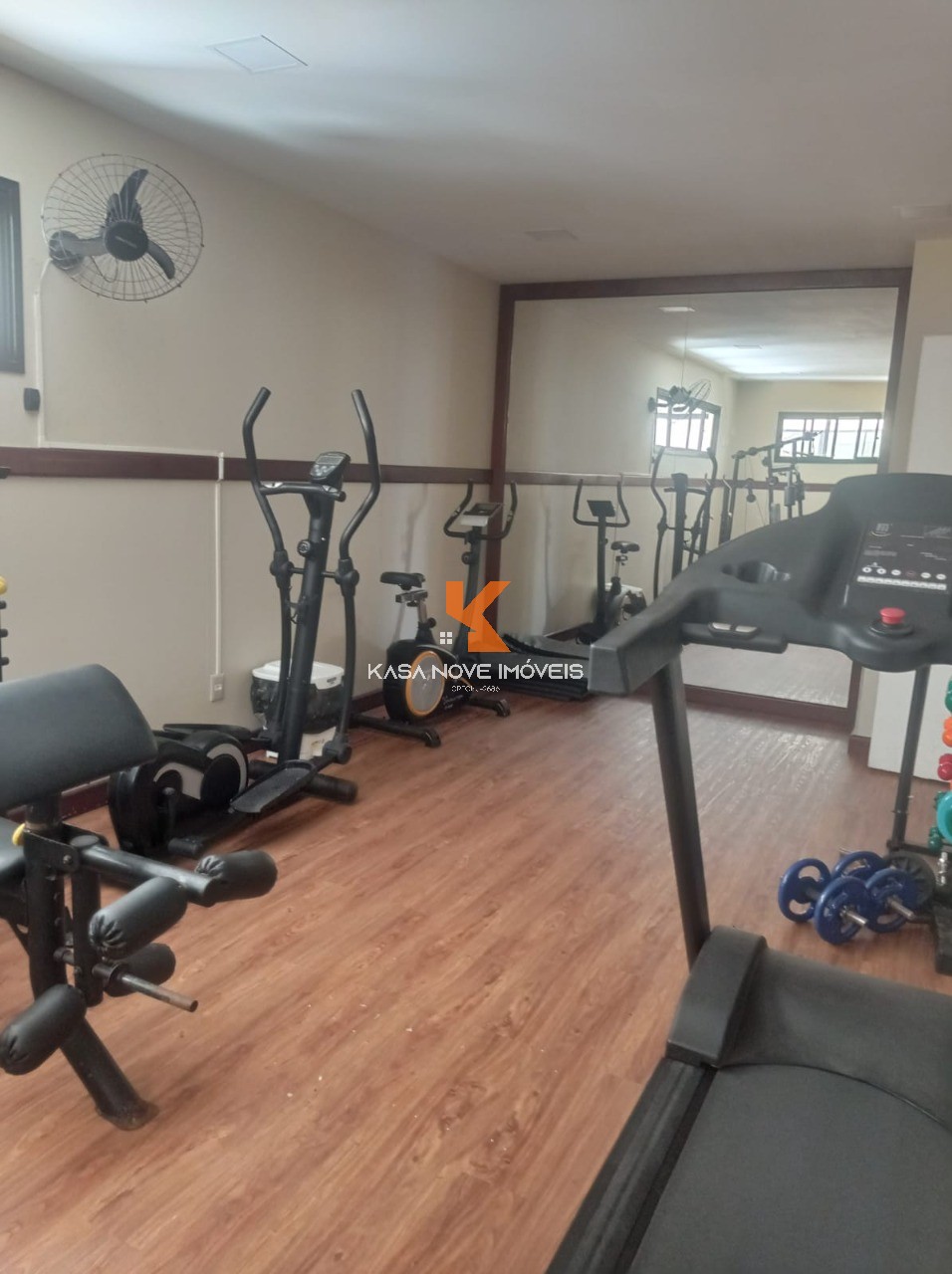 Apartamento à venda com 2 quartos, 70m² - Foto 7