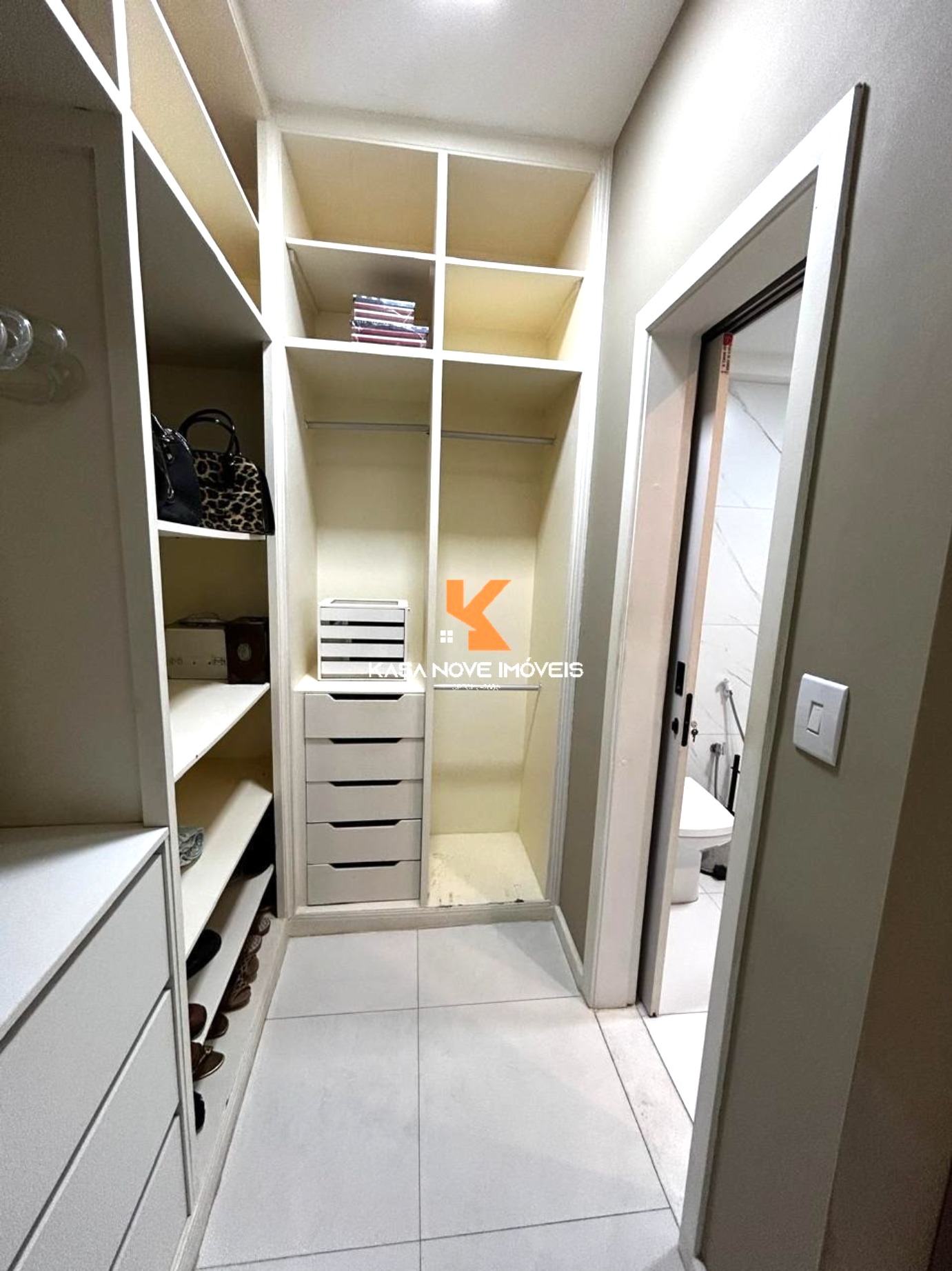 Apartamento à venda com 4 quartos, 187m² - Foto 37