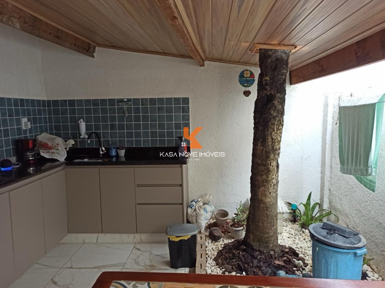 Apartamento à venda com 2 quartos, 75m² - Foto 8